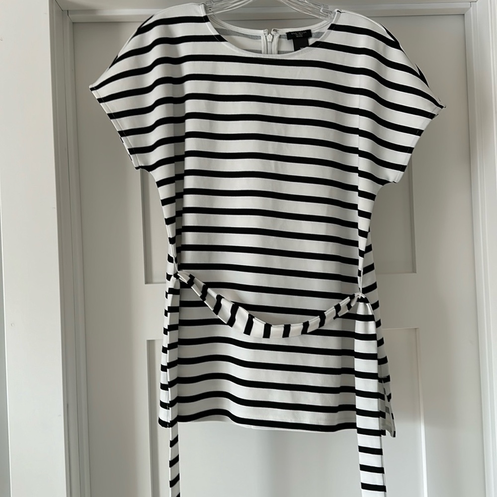 Black & white dolman striped top